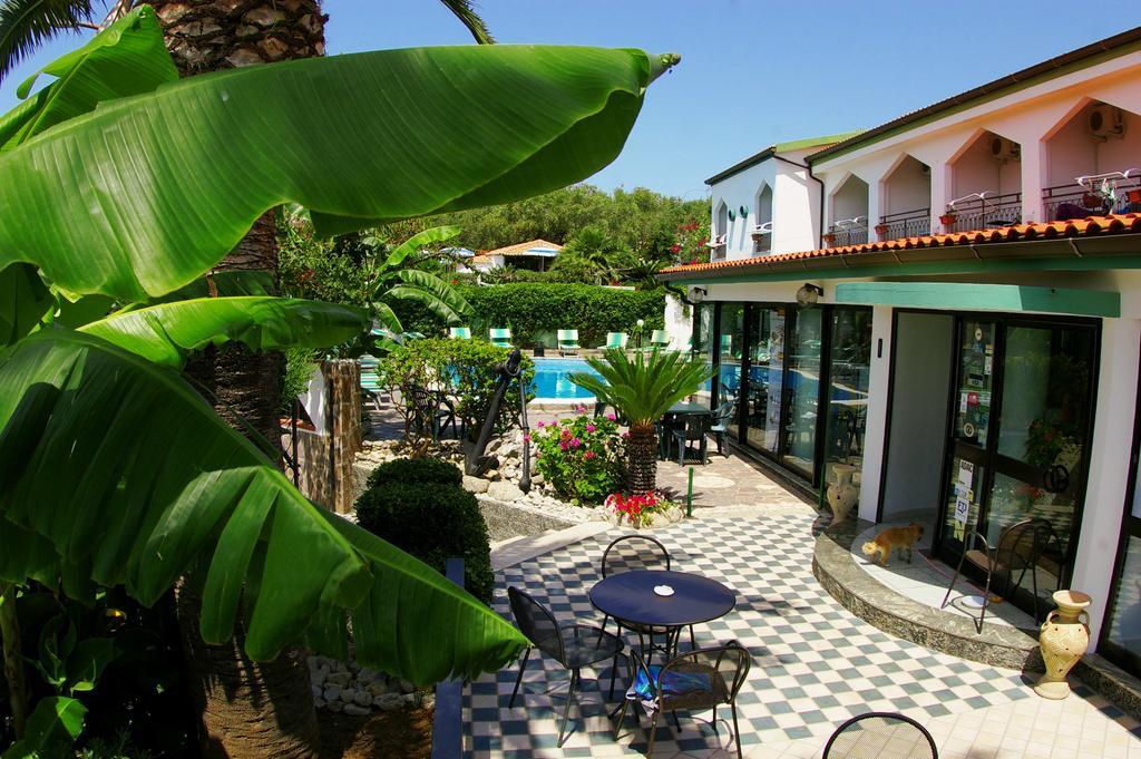 Hotel Marinella Капо Ватикано Екстериор снимка