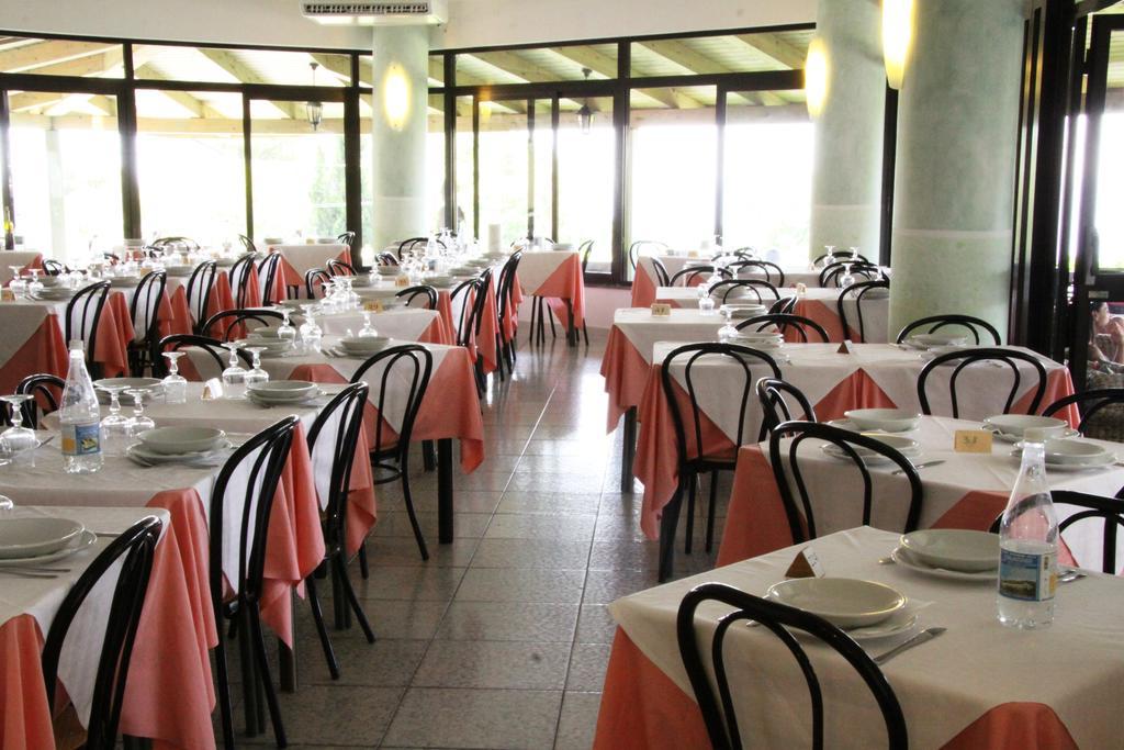 Hotel Marinella Капо Ватикано Екстериор снимка