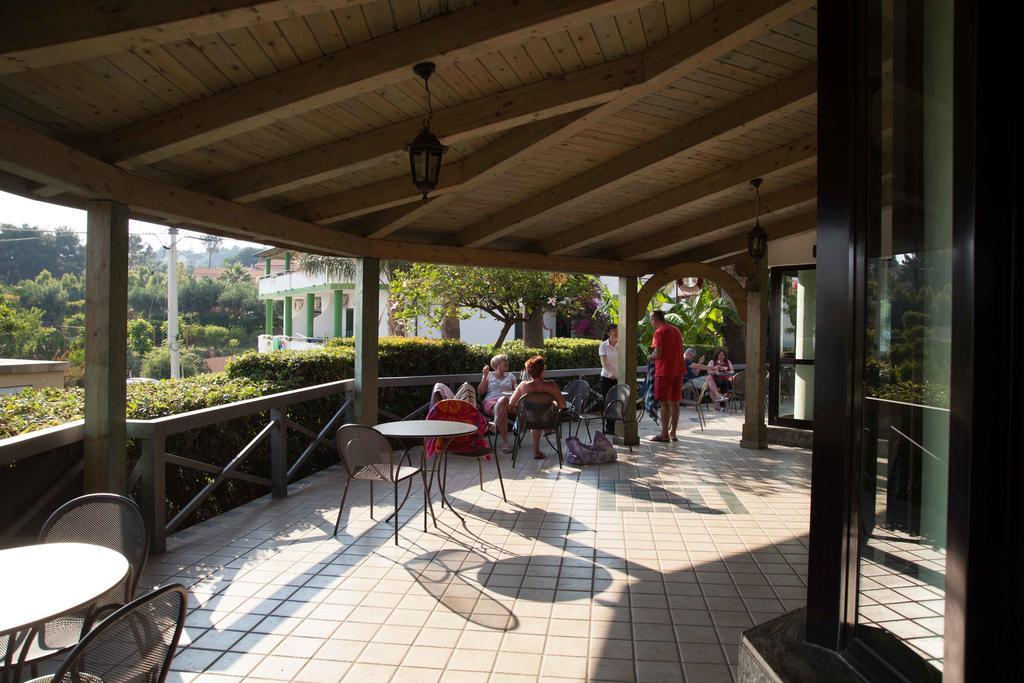 Hotel Marinella Капо Ватикано Екстериор снимка