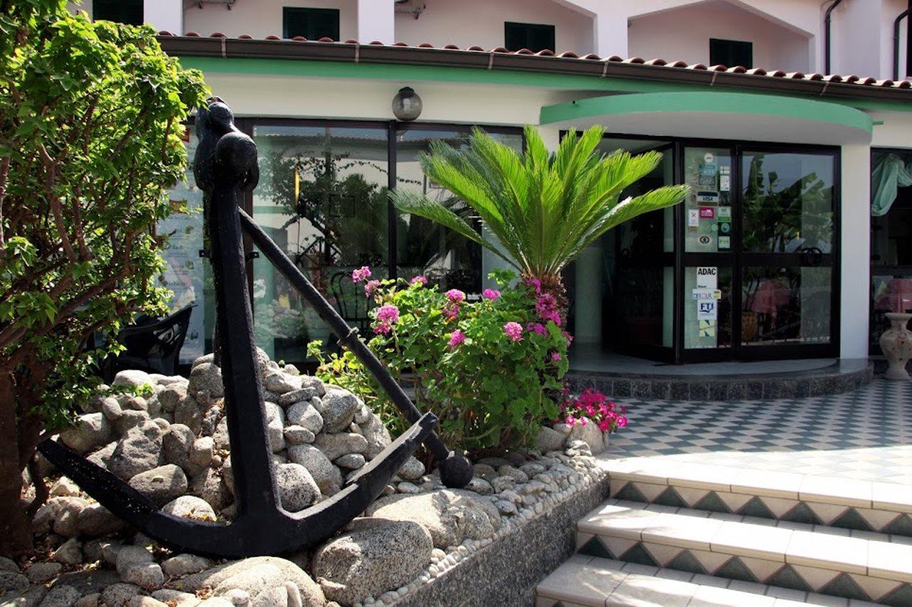 Hotel Marinella Капо Ватикано Екстериор снимка