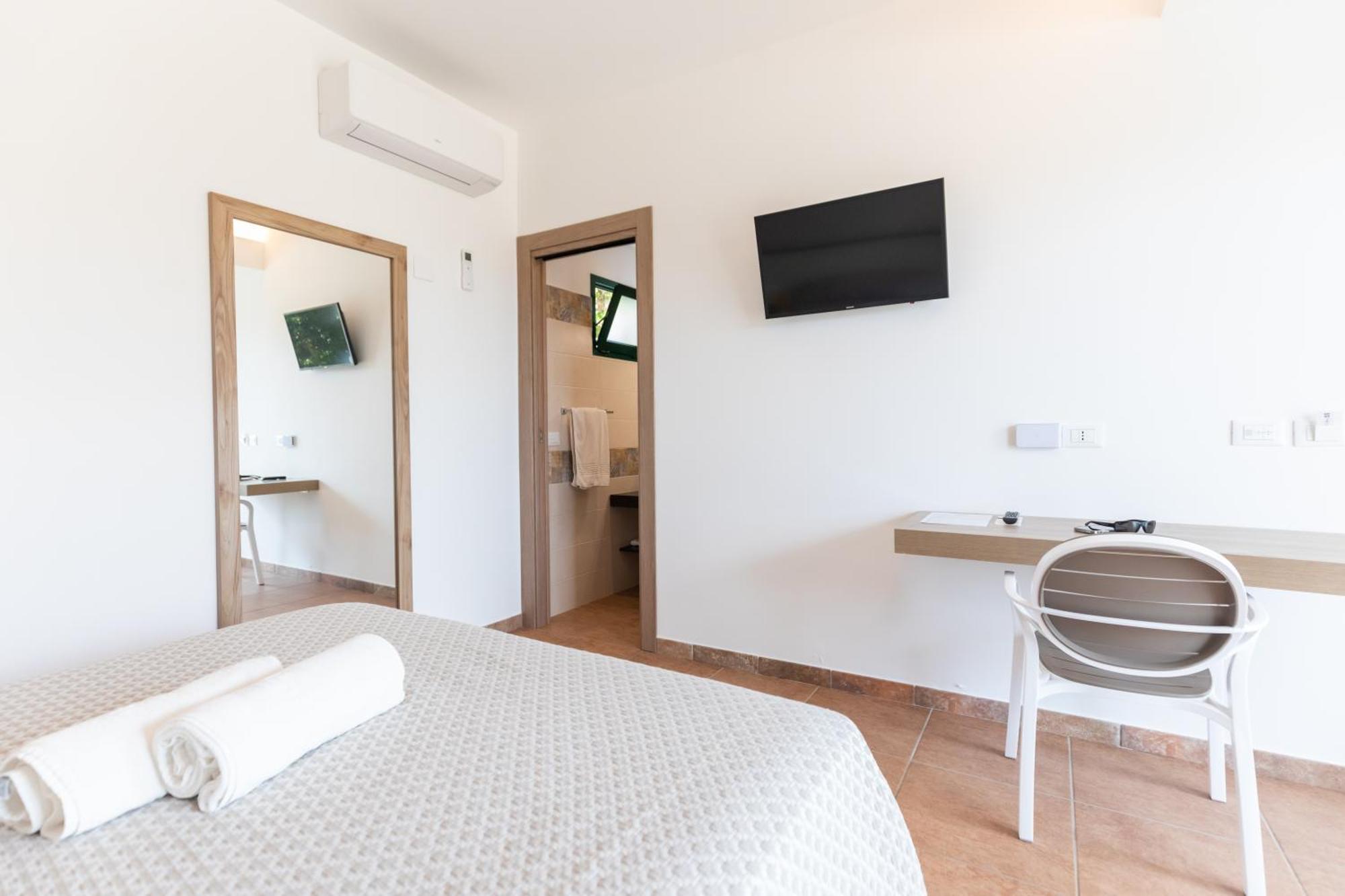 Hotel Marinella Капо Ватикано Екстериор снимка