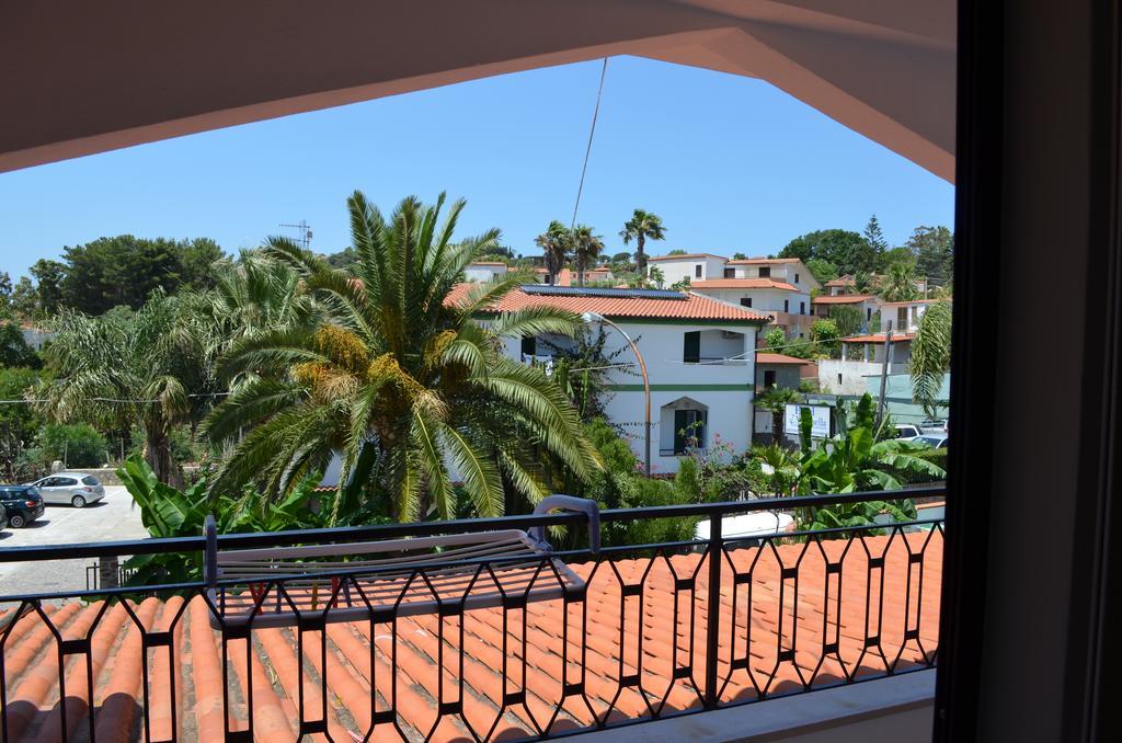 Hotel Marinella Капо Ватикано Екстериор снимка